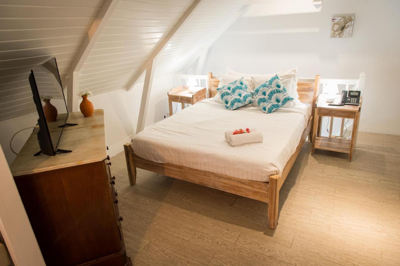 Hôtel Frégate Bleue Le François Habitación foto